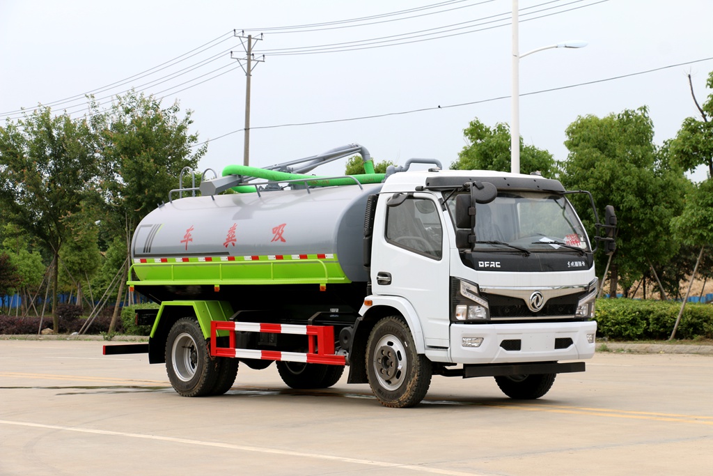 东风大福瑞卡吸粪车