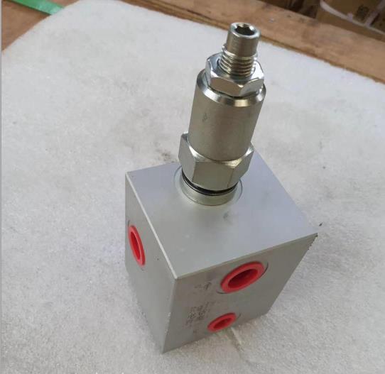 压缩垃圾车背压阀作用详解(图1)